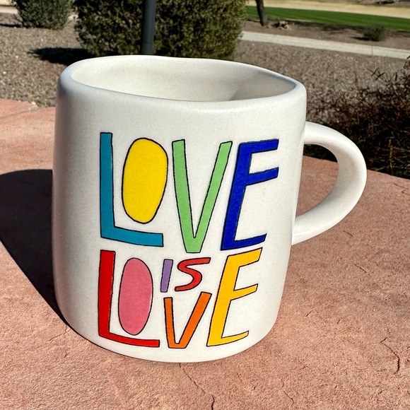 Queer Eye “Love Is Love” Mug. EUC/Like New - Picture 6 of 7